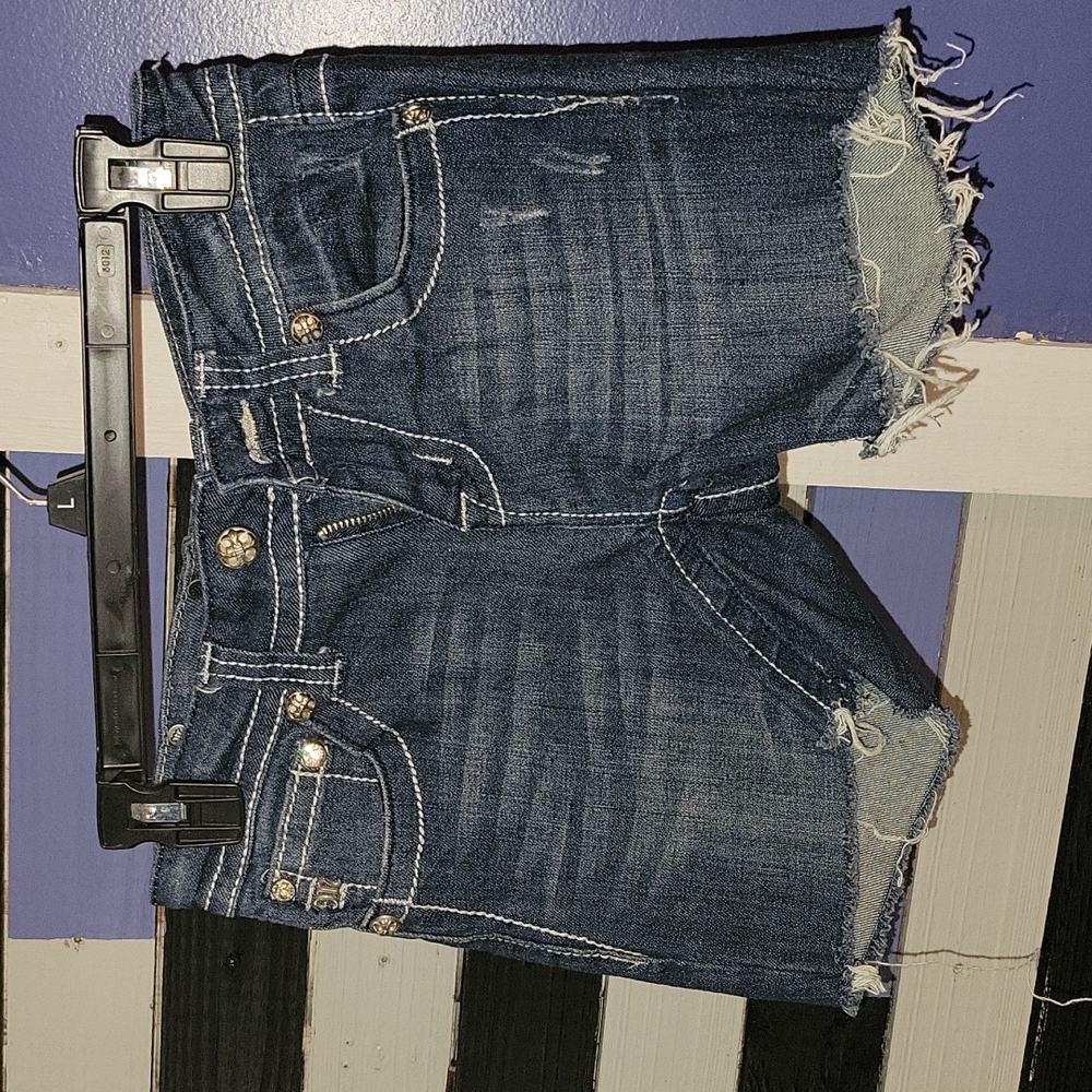 Miss Me cut off jean shorts Size 26
